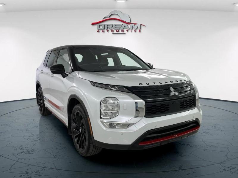 new 2024 Mitsubishi Outlander car