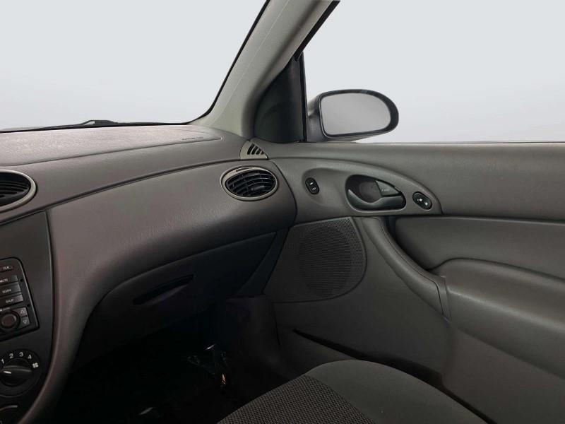 used 2003 Ford Focus car, priced at $5,995