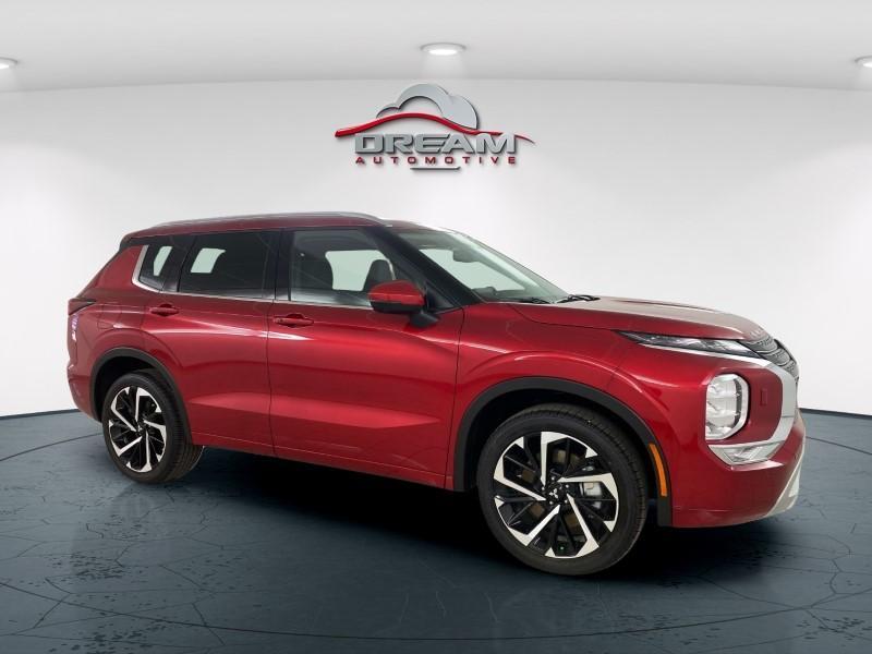 new 2024 Mitsubishi Outlander car, priced at $36,905