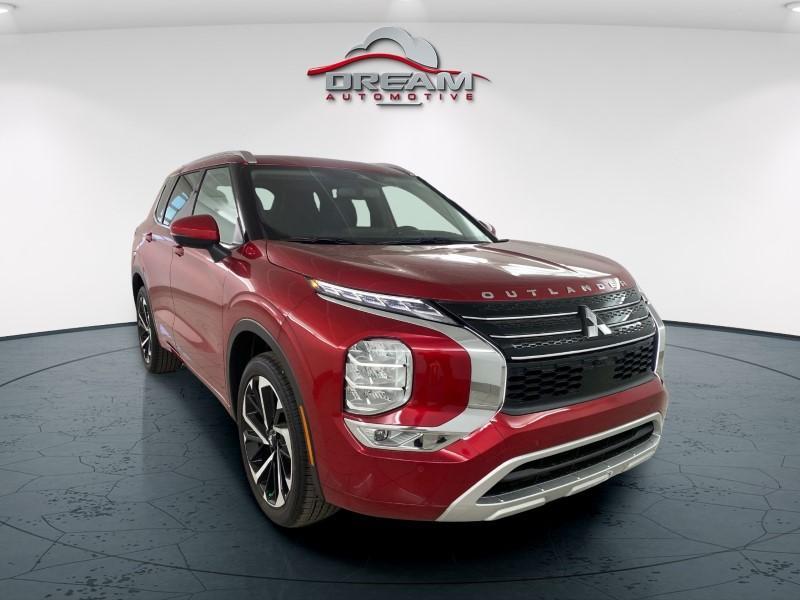 new 2024 Mitsubishi Outlander car, priced at $36,905