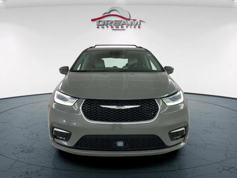 used 2021 Chrysler Pacifica car, priced at $20,103
