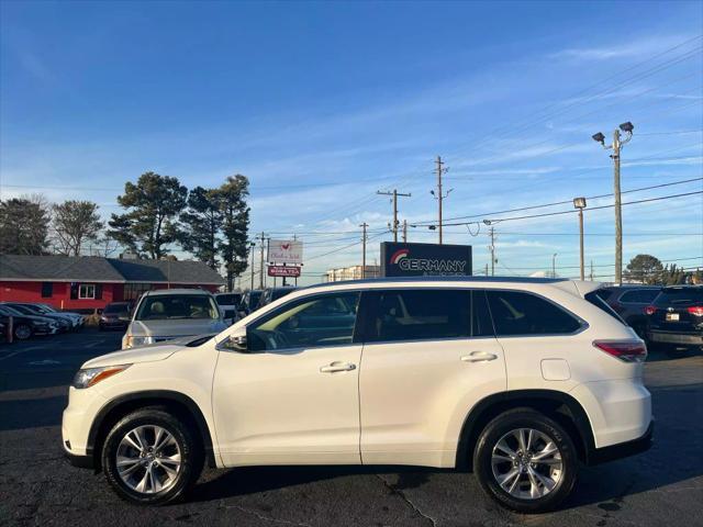 used 2015 Toyota Highlander car, priced at $19,699