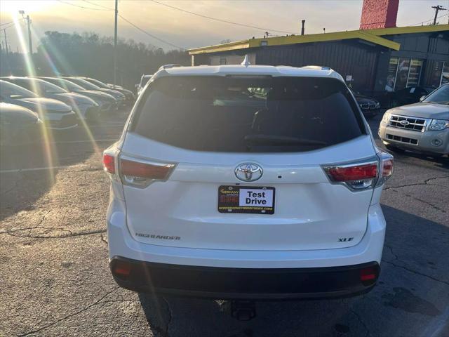 used 2015 Toyota Highlander car, priced at $19,699