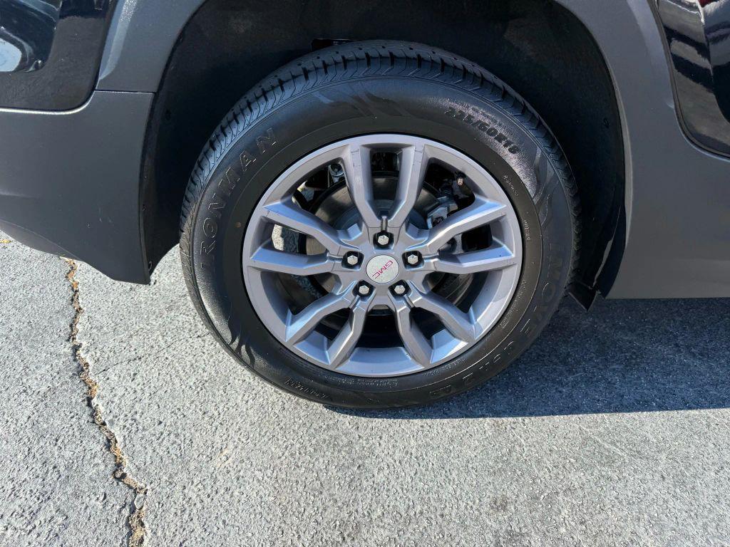 used 2023 GMC Terrain car, priced at $22,999