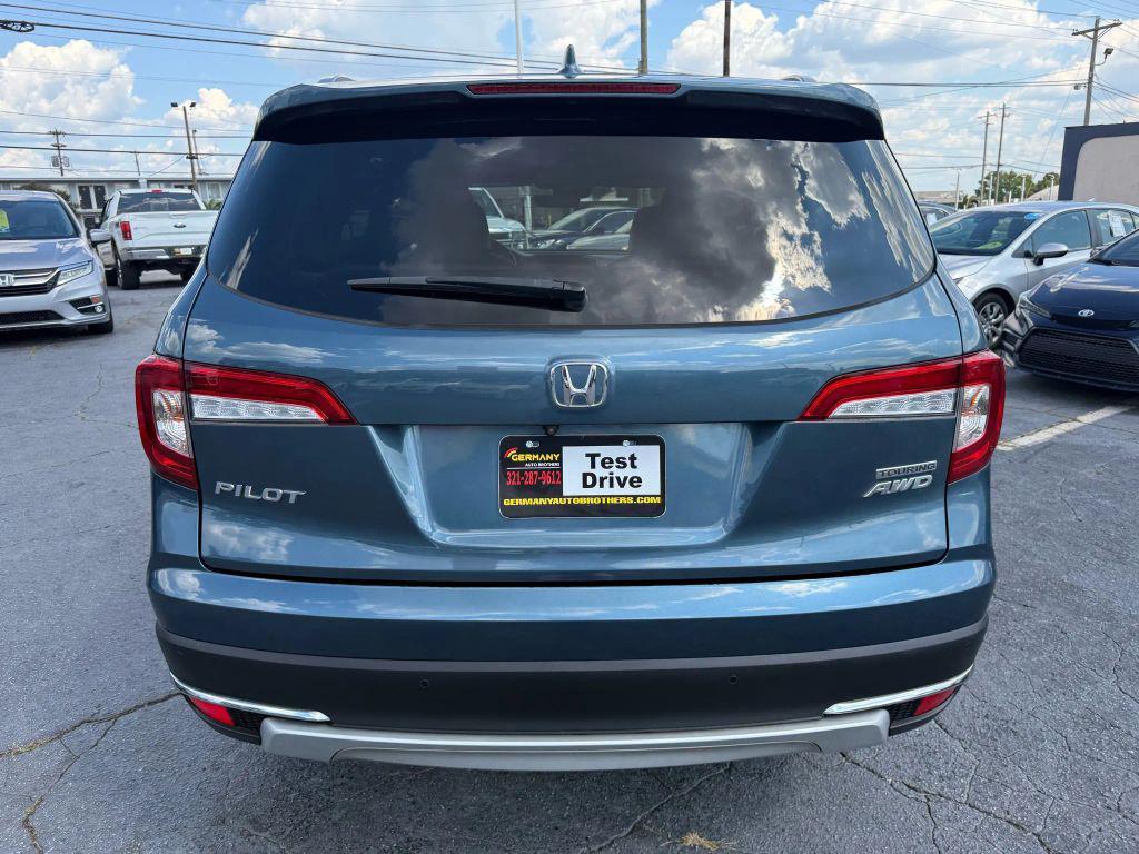 used 2021 Honda Pilot car, priced at $25,999
