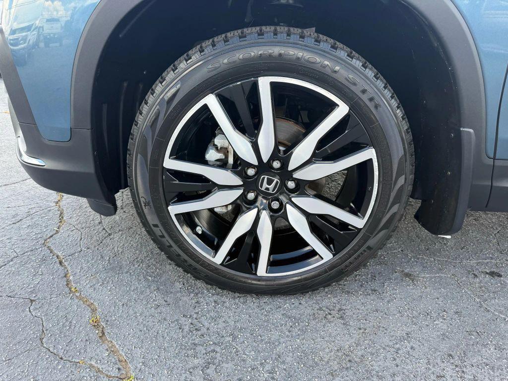 used 2021 Honda Pilot car, priced at $25,999