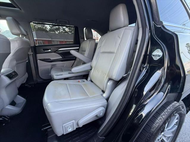 used 2017 Toyota Highlander car, priced at $19,999
