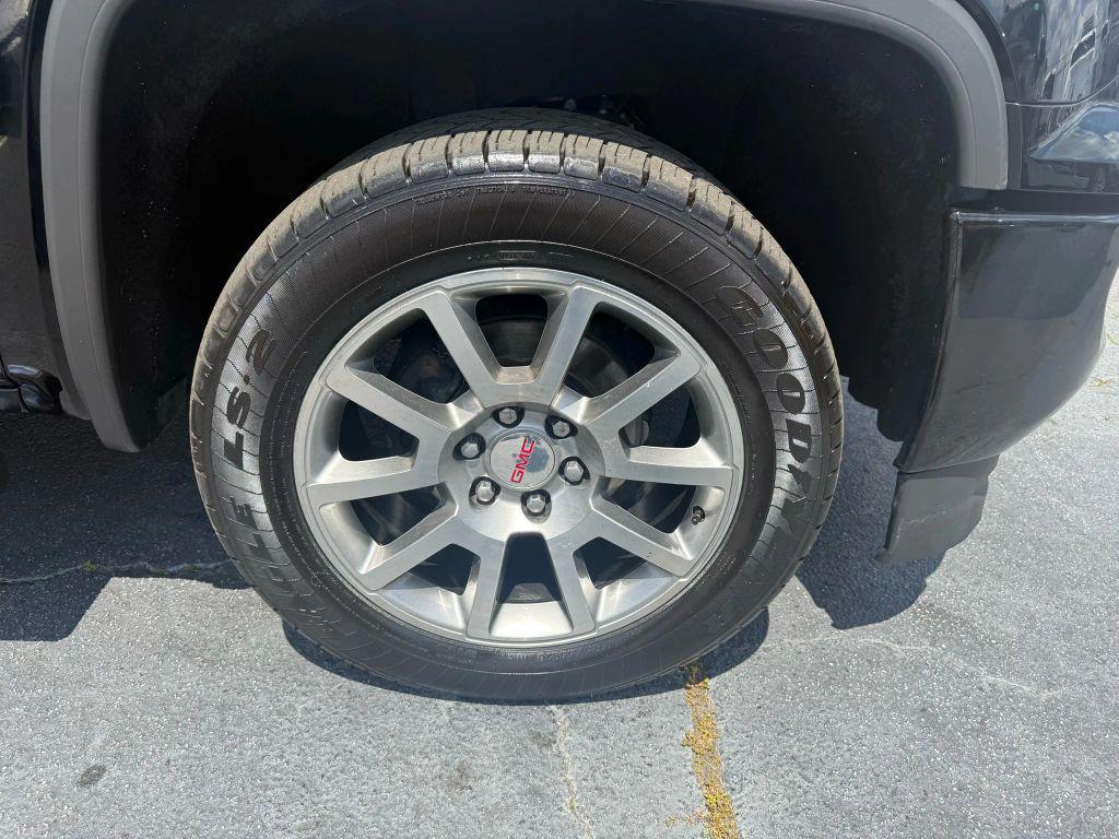 used 2018 GMC Sierra 1500 car, priced at $28,999