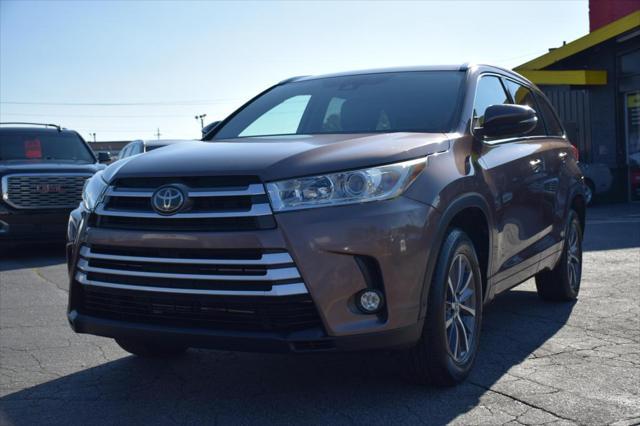 used 2018 Toyota Highlander car, priced at $22,499