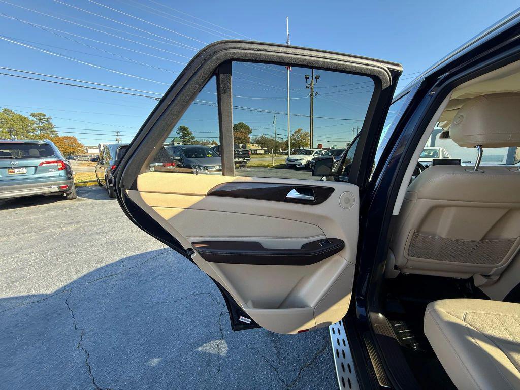 used 2017 Mercedes-Benz GLE 350 car, priced at $19,999