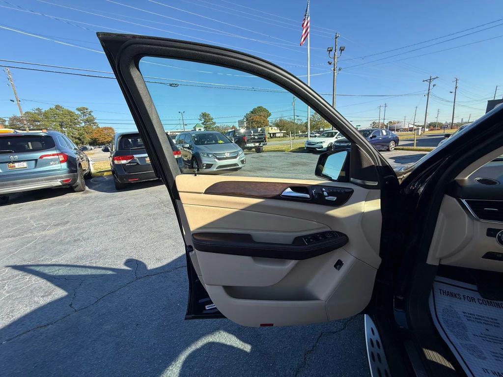 used 2017 Mercedes-Benz GLE 350 car, priced at $19,999