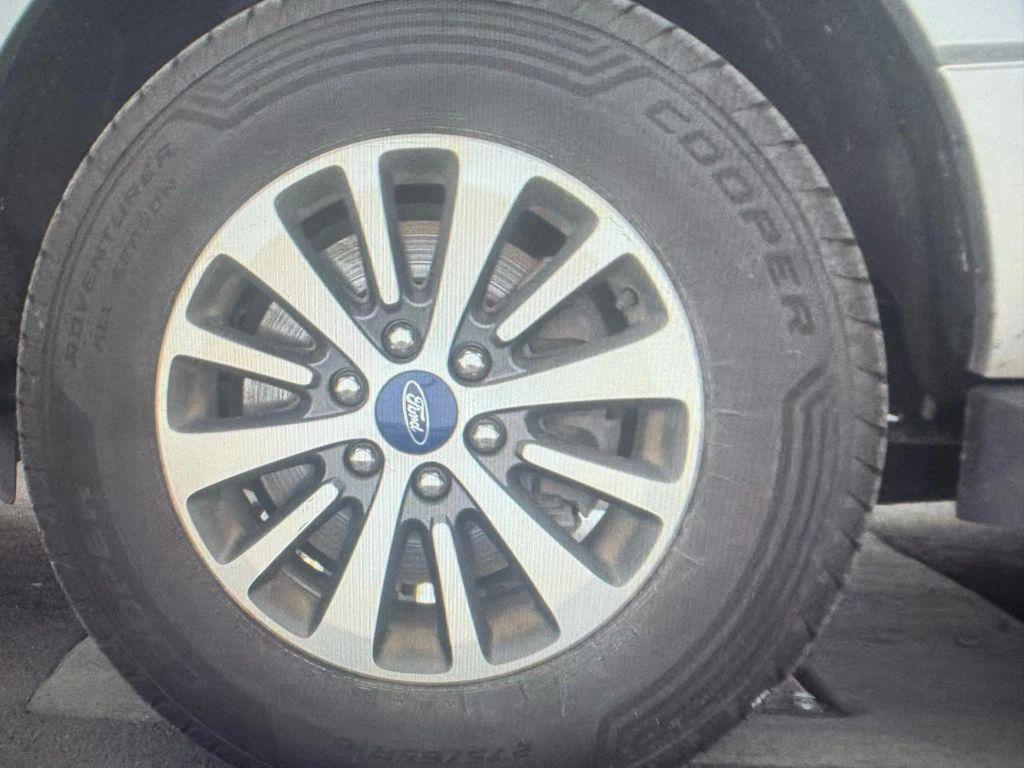 used 2017 Ford Expedition car, priced at $16,999