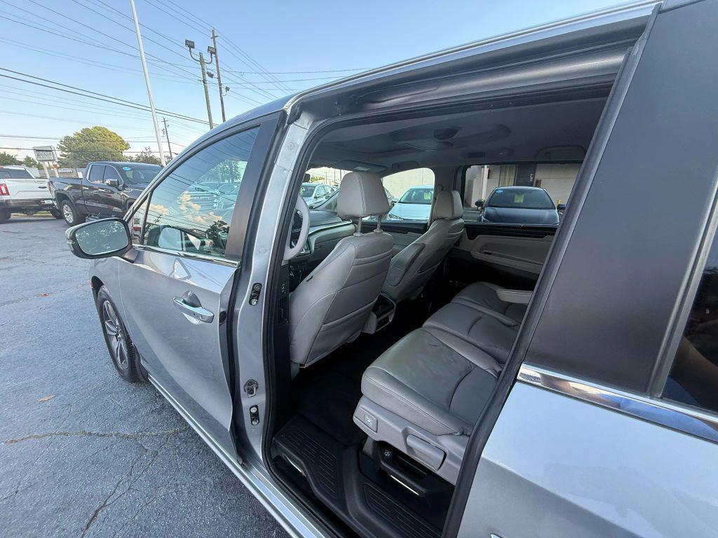 used 2018 Honda Odyssey car, priced at $21,999