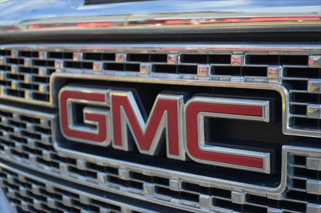 used 2018 GMC Sierra 1500 car, priced at $28,499