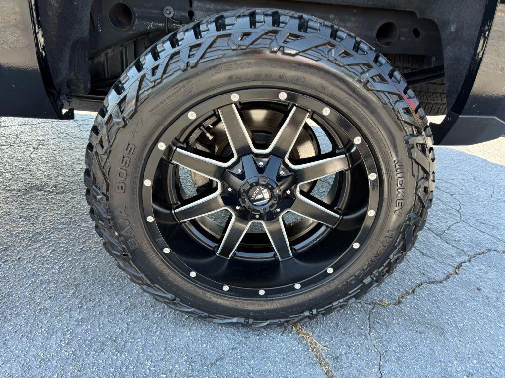 used 2018 Chevrolet Silverado 1500 car, priced at $25,999