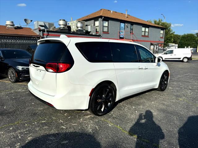 used 2018 Chrysler Pacifica car, priced at $12,495