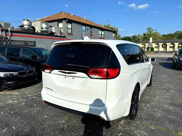 used 2018 Chrysler Pacifica car, priced at $12,495