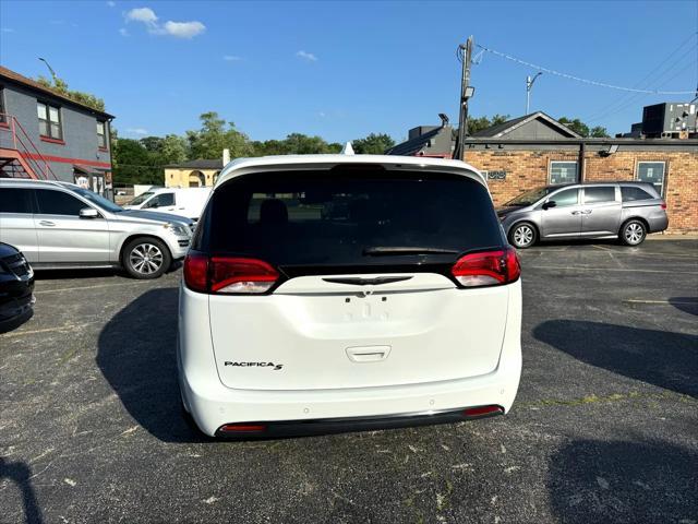 used 2018 Chrysler Pacifica car, priced at $12,495