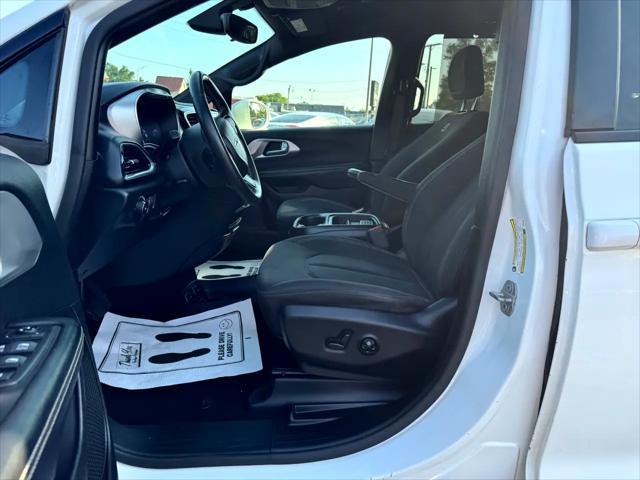 used 2018 Chrysler Pacifica car, priced at $12,495