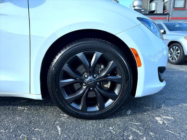 used 2018 Chrysler Pacifica car, priced at $12,495