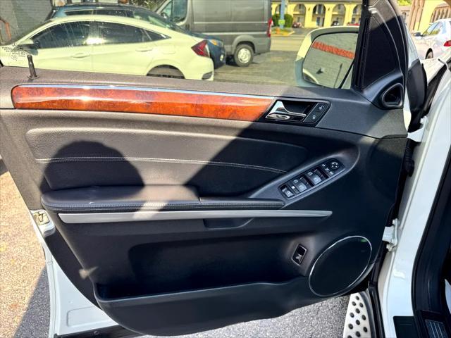 used 2009 Mercedes-Benz GL-Class car, priced at $7,995