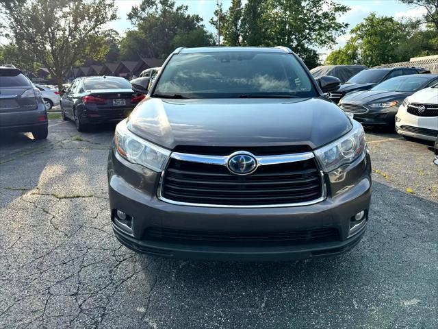 used 2015 Toyota Highlander Hybrid car, priced at $15,500