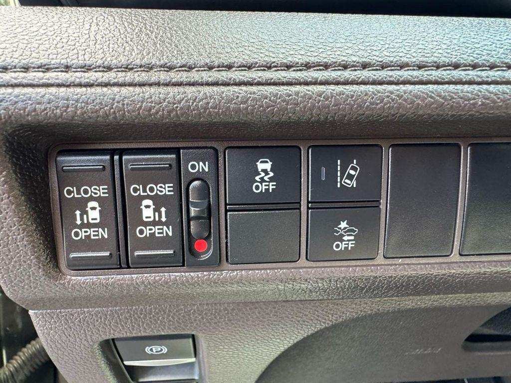 used 2018 Honda Odyssey car, priced at $12,995