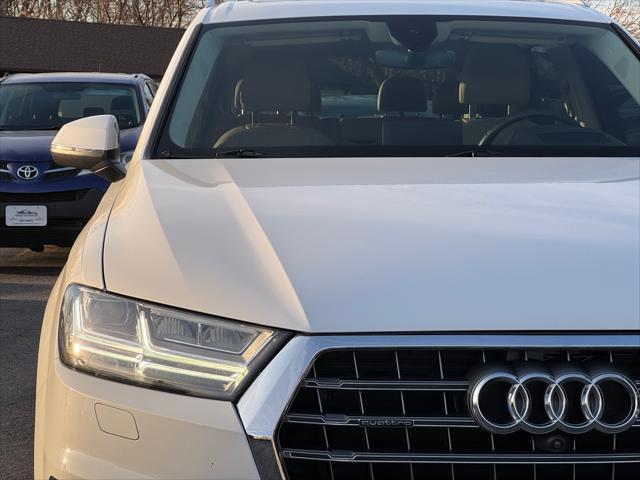 used 2017 Audi Q7 car, priced at $18,495