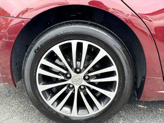used 2015 Toyota Avalon Hybrid car, priced at $15,495