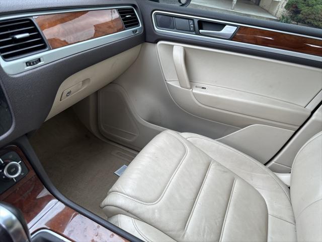 used 2014 Volkswagen Touareg car, priced at $9,998