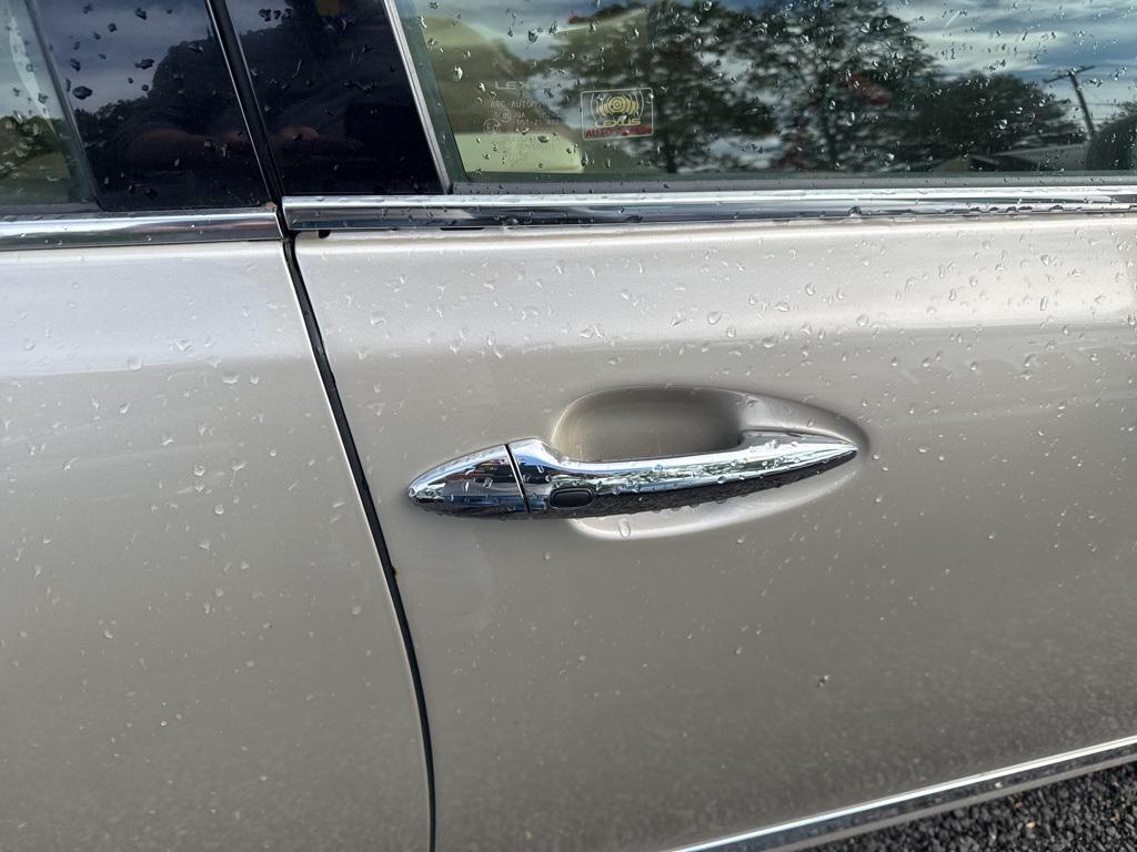 used 2011 Lexus ES 350 car, priced at $6,776