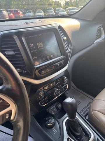 used 2015 Jeep Cherokee car, priced at $5,998