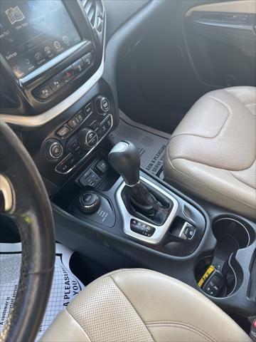 used 2015 Jeep Cherokee car, priced at $5,998