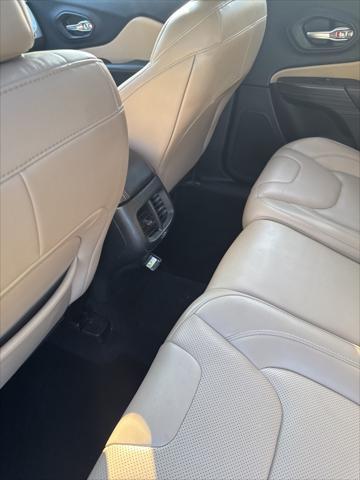 used 2015 Jeep Cherokee car, priced at $5,998