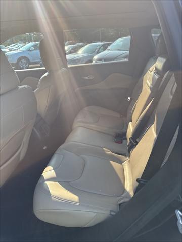 used 2015 Jeep Cherokee car, priced at $5,998