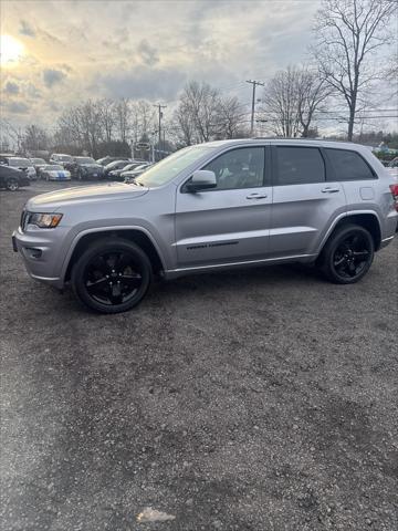 used 2017 Jeep Grand Cherokee car, priced at $15,754