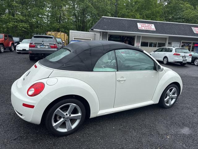 used 2007 Volkswagen New Beetle car, priced at $9,998
