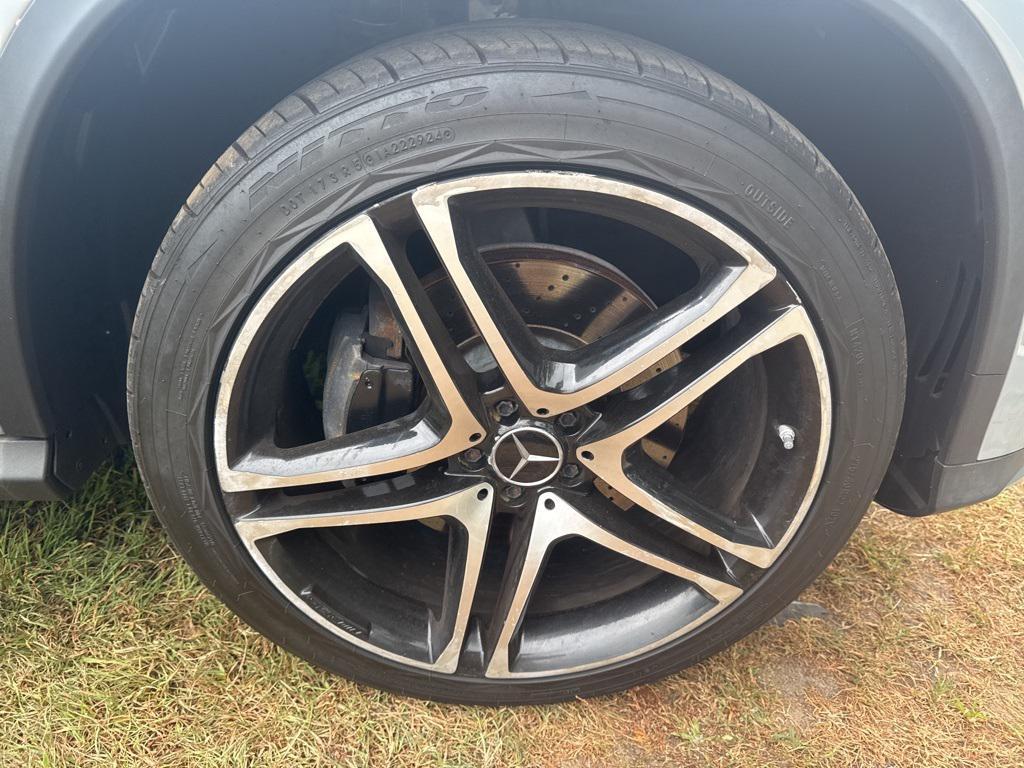 used 2018 Mercedes-Benz AMG GLE 43 car, priced at $29,998