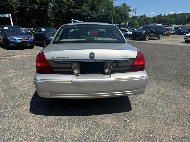 used 2008 Mercury Grand Marquis car, priced at $3,750
