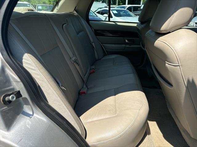 used 2008 Mercury Grand Marquis car, priced at $3,750