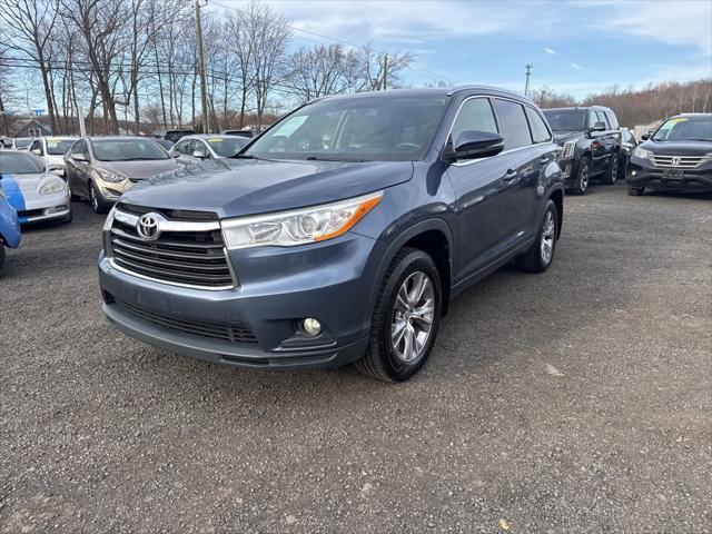 used 2014 Toyota Highlander car, priced at $11,727