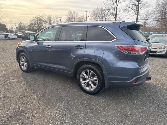 used 2014 Toyota Highlander car, priced at $11,727