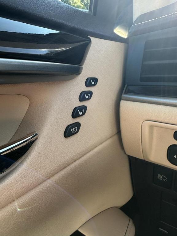 used 2018 Lexus ES 350 car, priced at $23,607