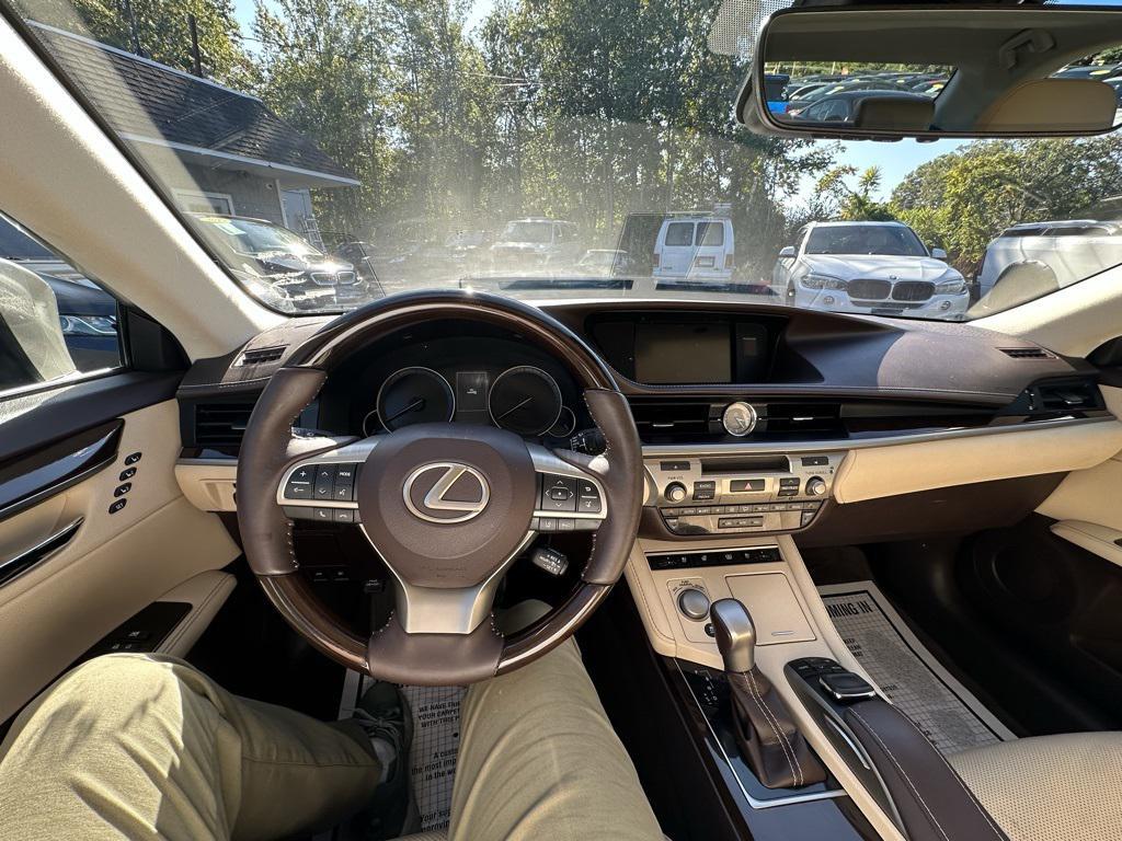 used 2018 Lexus ES 350 car, priced at $23,607