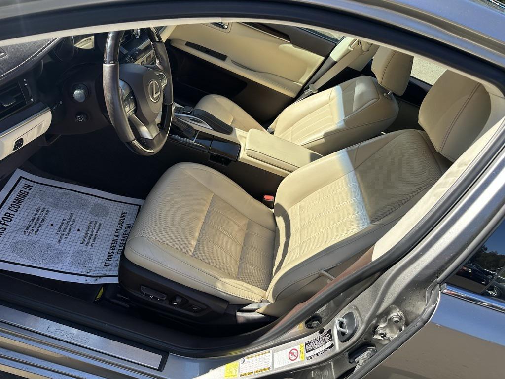 used 2018 Lexus ES 350 car, priced at $23,607