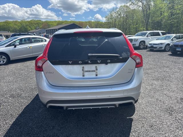 used 2015 Volvo V60 Cross Country car, priced at $11,949