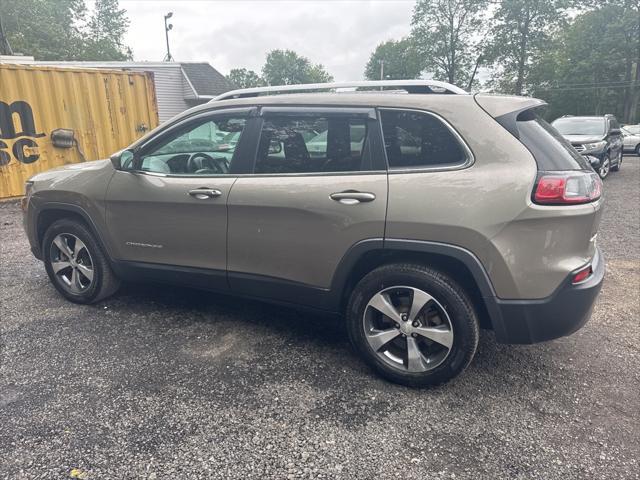 used 2019 Jeep Cherokee car, priced at $12,447
