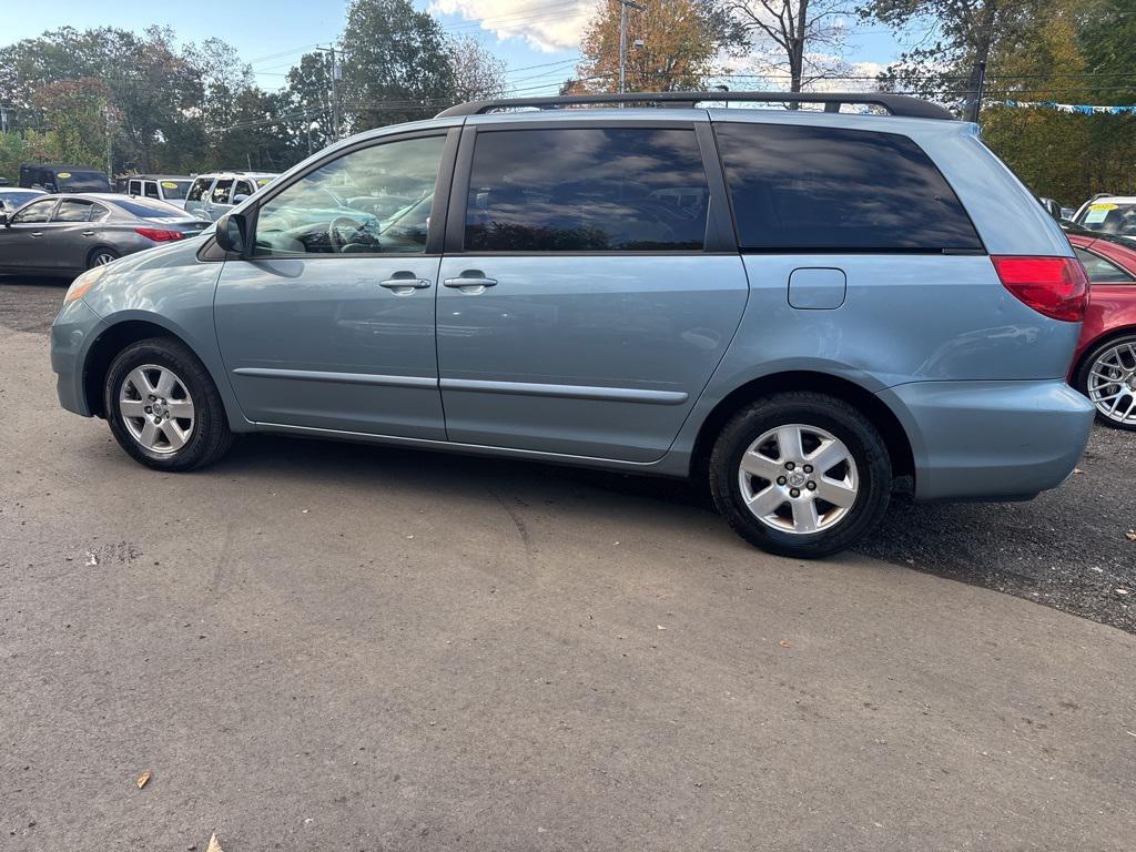 used 2006 Toyota Sienna car, priced at $6,998