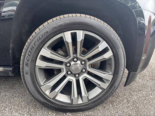 used 2018 GMC Yukon XL car