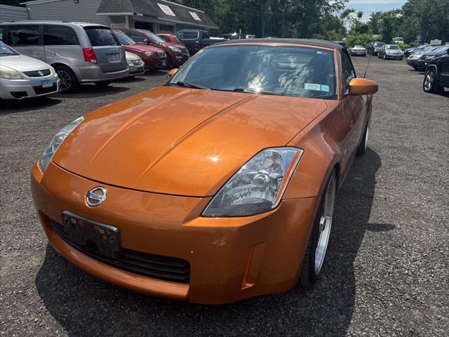 used 2005 Nissan 350Z car, priced at $14,994